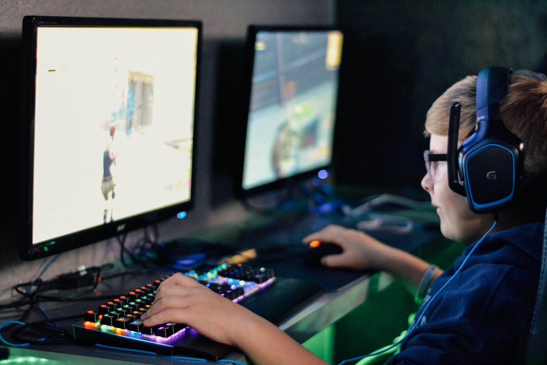 Introducing Experiences for People 17 and Older - Roblox Blog